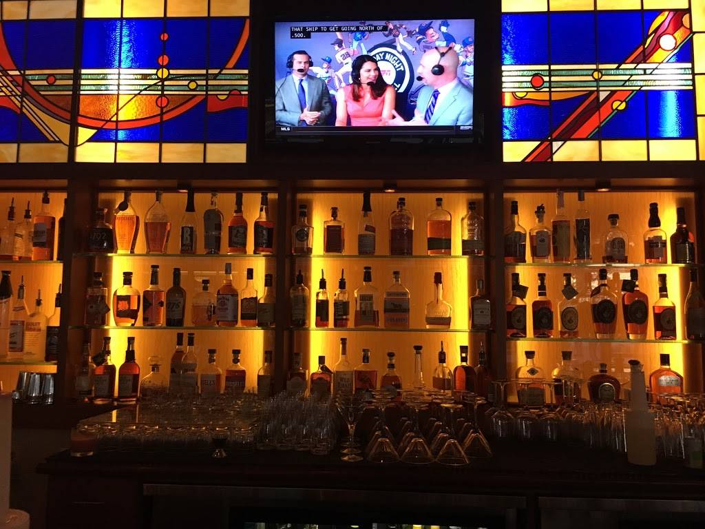 Eddie Merlots Prime Aged Beef & Seafood | restaurant | 455 South 4th Street #102 4th Street and, W Muhammad Ali Blvd, Louisville, KY 40202, USA | 5025843266 OR +1 502-584-3266