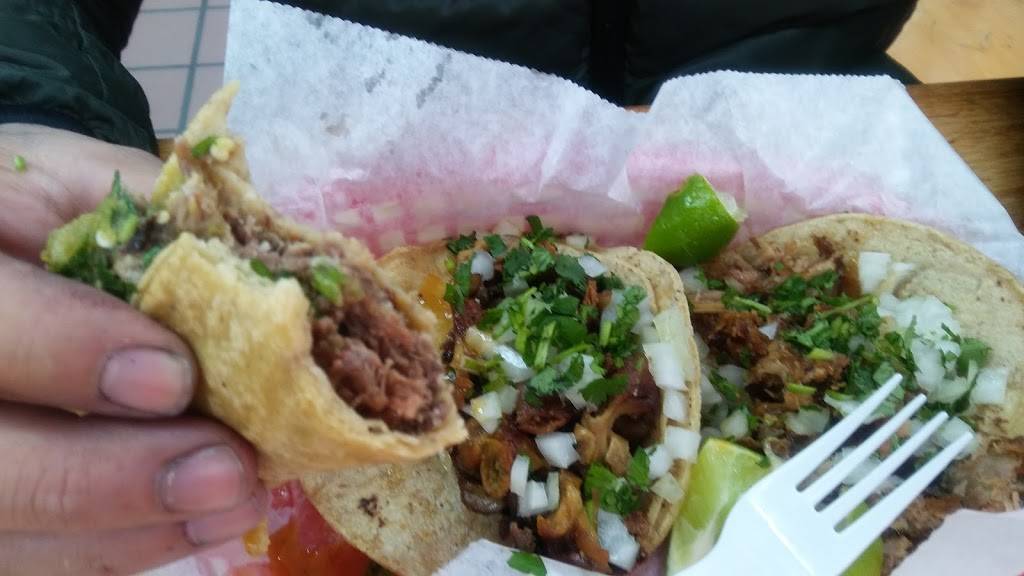 Kiki Ds | restaurant | 4117 S Ashland Ave, Chicago, IL 60609, USA | 7732543526 OR +1 773-254-3526