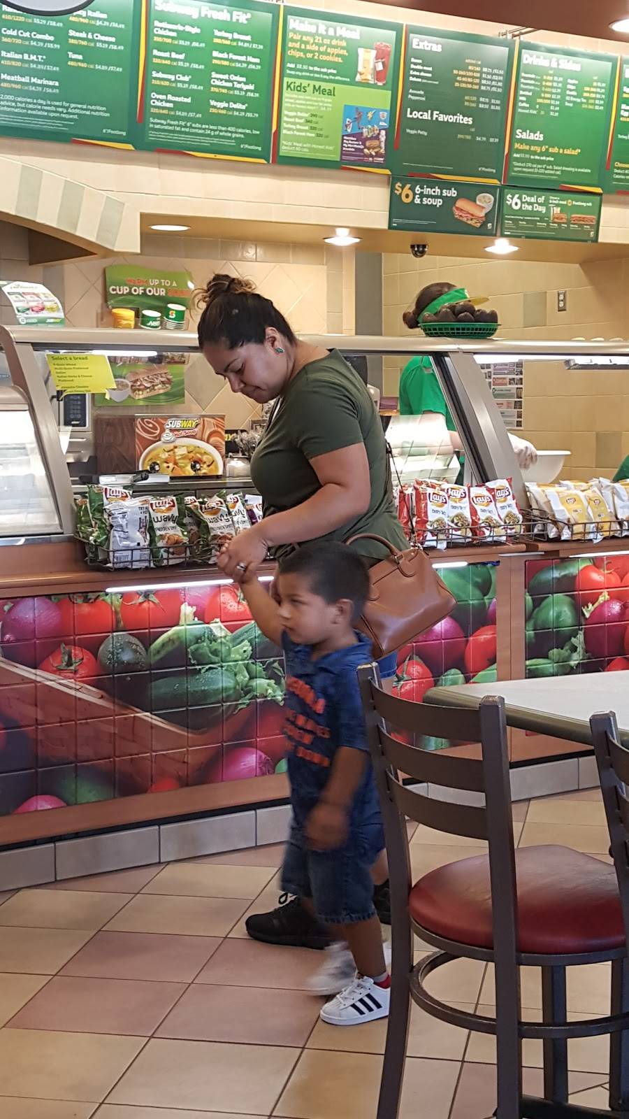 Subway | restaurant | 4208 Rosedale Hwy, Bakersfield, CA 93308, USA | 6616331561 OR +1 661-633-1561