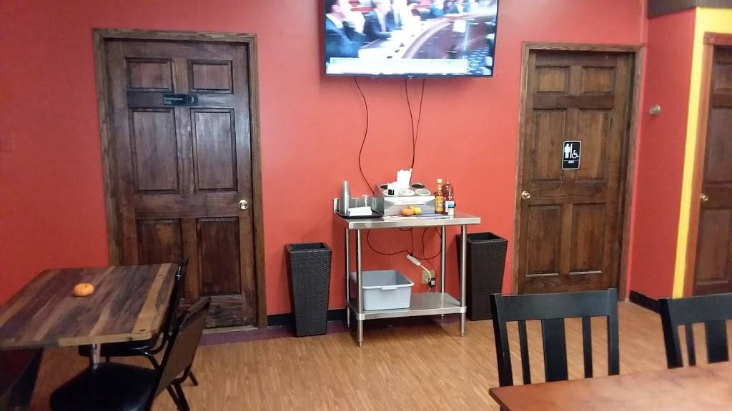 Tia Nanas Taco Stand | restaurant | 106 Cherry St, Cherry Valley, IL 61016, USA | 8155808377 OR +1 815-580-8377