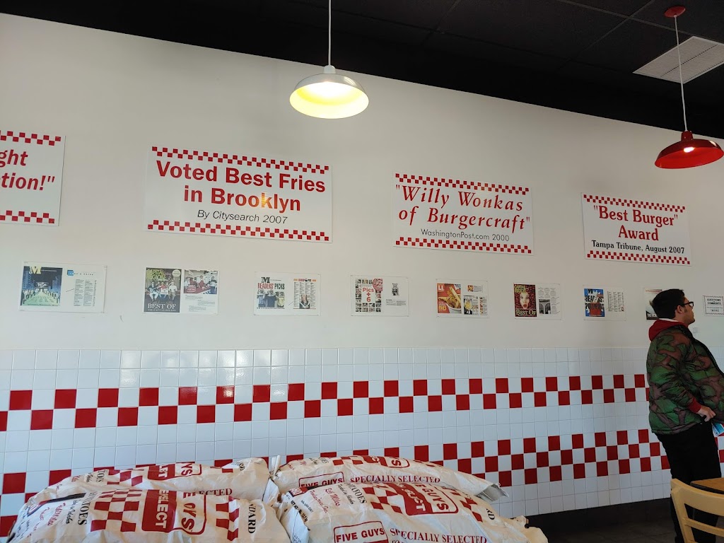 Five Guys | meal takeaway | 5060 E 2nd St, Casper, WY 82609, USA | 3074720102 OR +1 307-472-0102