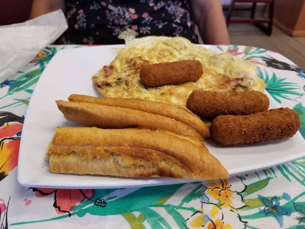 Troys Cuban Deli | restaurant | 1200 Oakley Seaver Dr suite 113, Clermont, FL 34711, USA | 3522414295 OR +1 352-241-4295