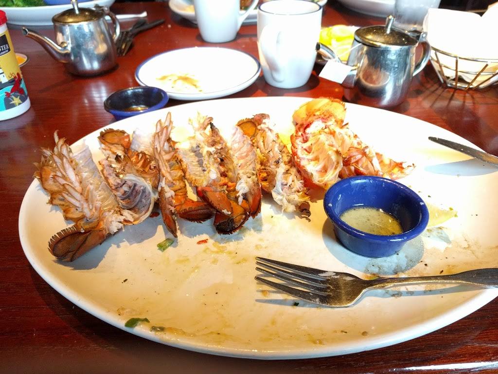Red Lobster | restaurant | 3464 River Towne Point Circle, Grandville, MI 49418, USA | 6164061190 OR +1 616-406-1190