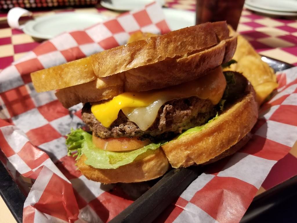 Frostburgers | restaurant | 167 E Main St, Frostburg, MD 21532, USA | 2402842597 OR +1 240-284-2597