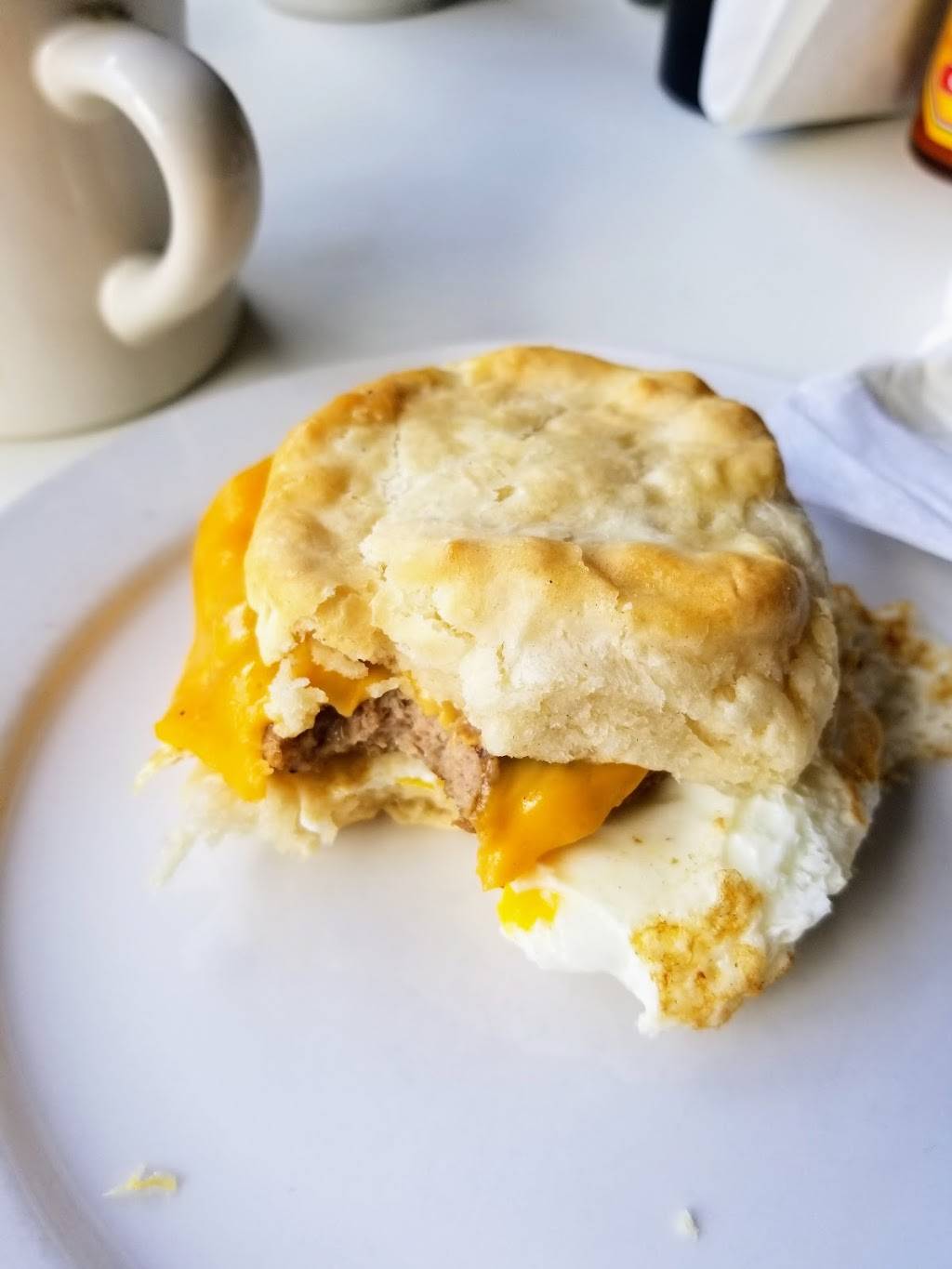 Fox Restaurant | restaurant | 3580 St Johns Ave, Jacksonville, FL 32205, USA | 9043872669 OR +1 904-387-2669