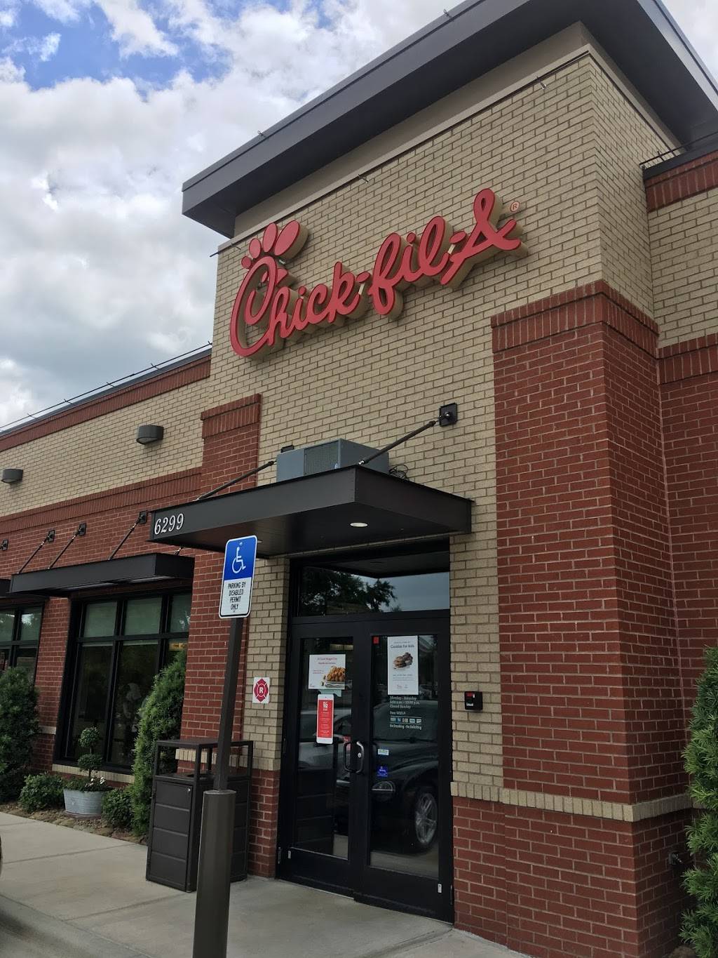 Chick-fil-A | restaurant | 6299 W Waters Ave, Tampa, FL 33634, USA | 8138800808 OR +1 813-880-0808