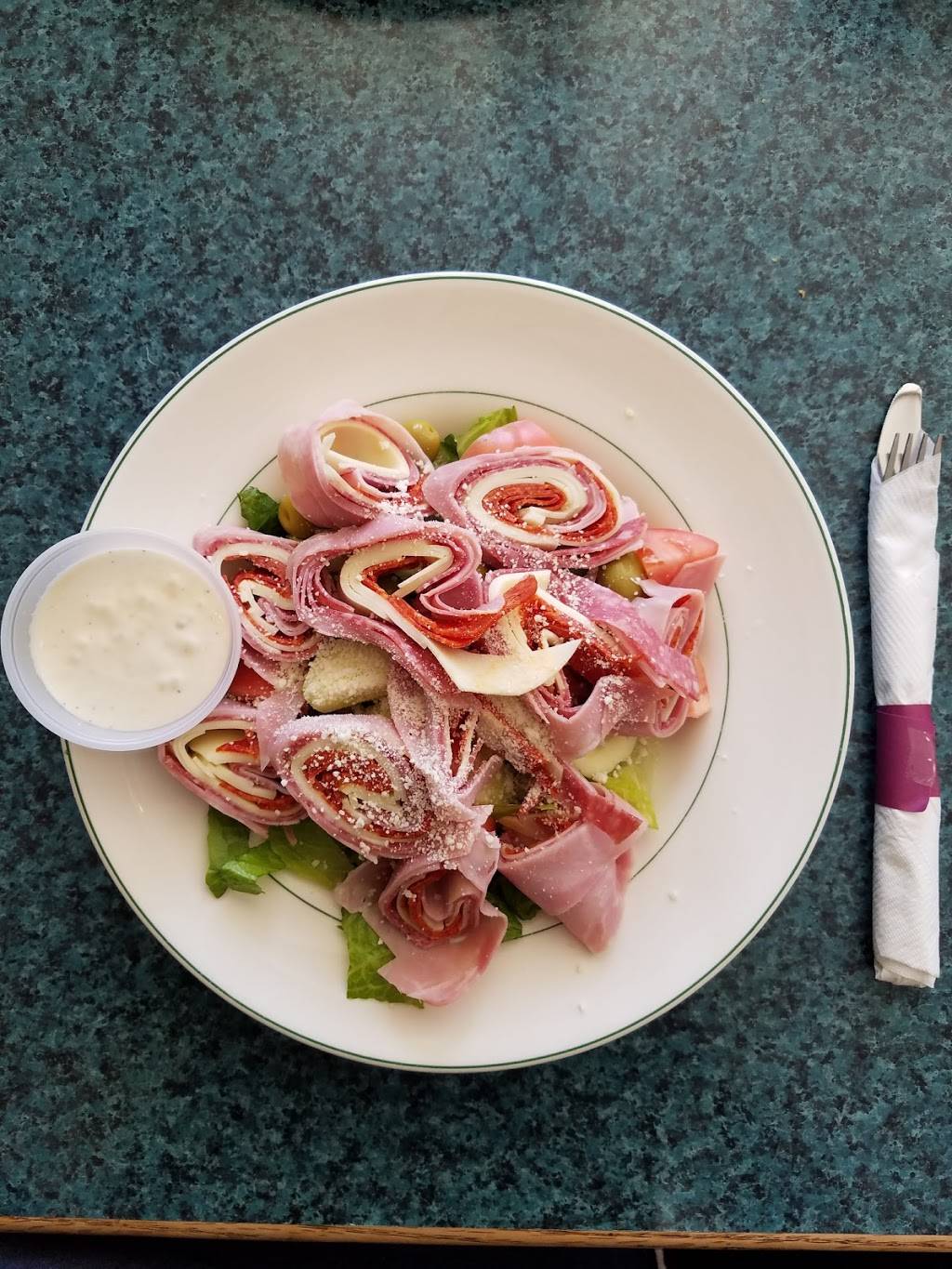 Vinnies Pizza Old Bridge | restaurant | 1061 U.S. 9, Old Bridge, NJ 08857, USA | 7323137030 OR +1 732-313-7030