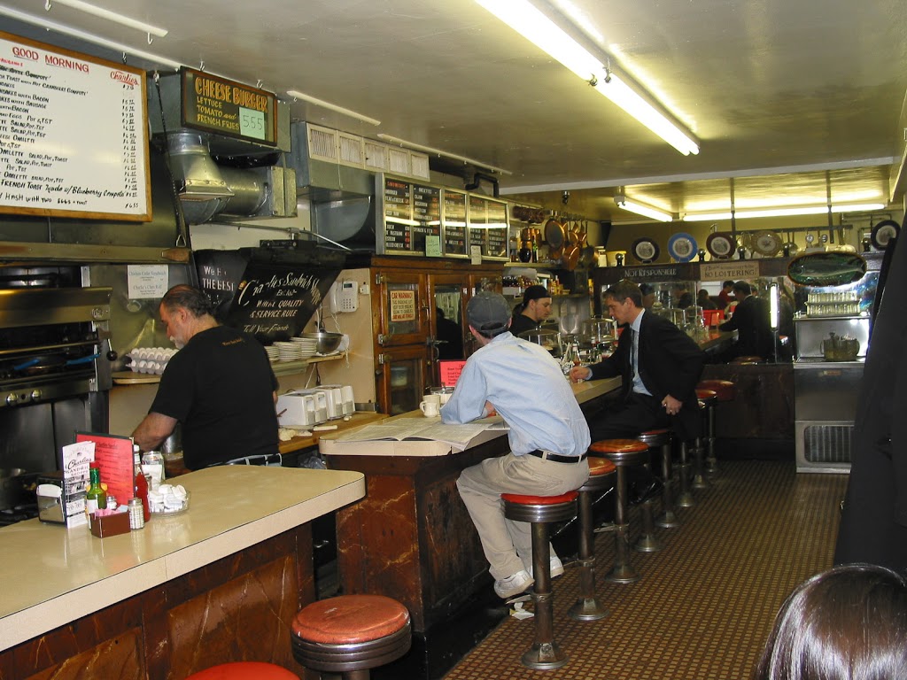 Charlies Sandwich Shoppe | restaurant | 429 Columbus Ave, Boston, MA 02116, USA | 6175367669 OR +1 617-536-7669