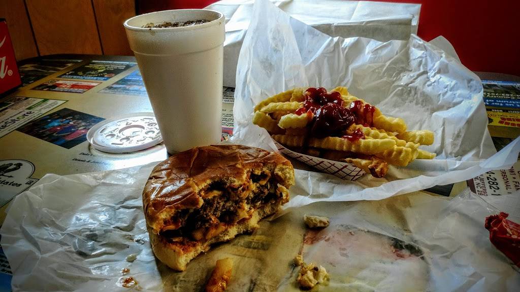 Dukes Grill | restaurant | 1114 Concord Ave, Monroe, NC 28110, USA | 7042834960 OR +1 704-283-4960