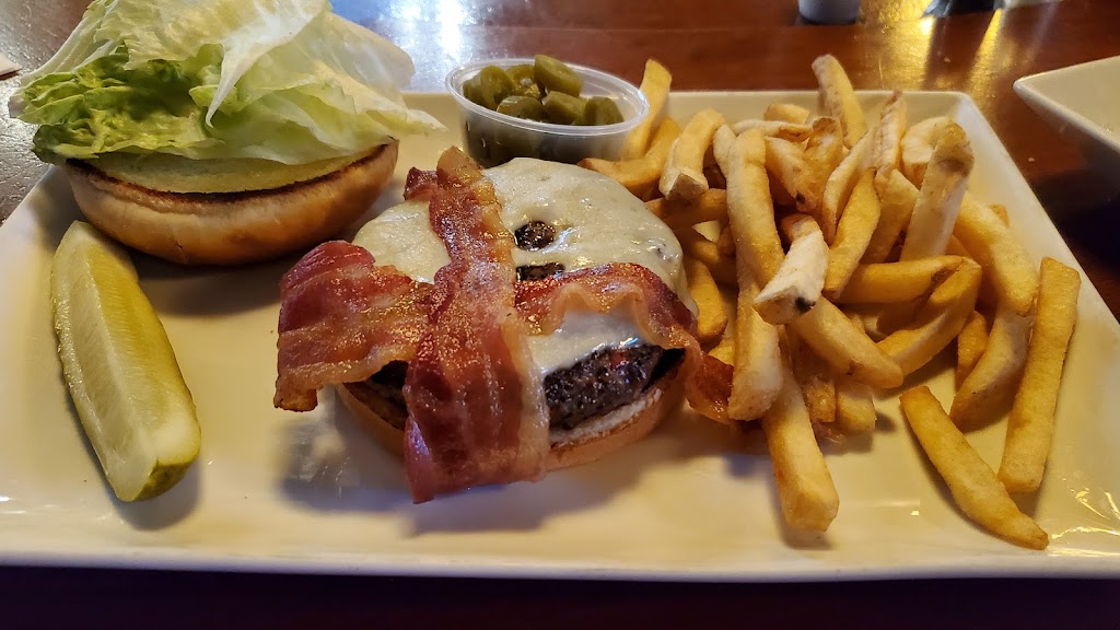 Johnnys Supper Club | restaurant | 1250 Bowes Creek Rd, Elgin, IL 60124, USA | 8472145877 OR +1 847-214-5877