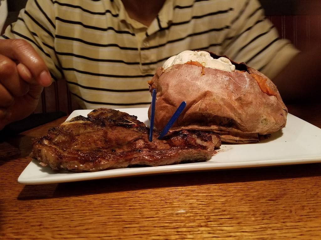 Brown Derby | restaurant | 18332 Bagley Rd, Cleveland, OH 44130, USA | 4408269900 OR +1 440-826-9900