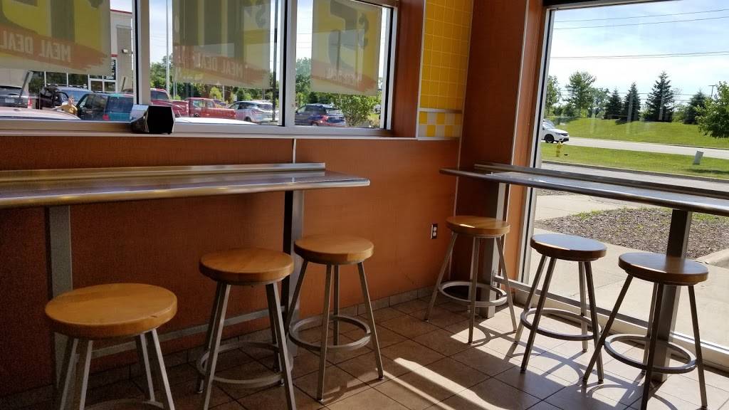 Hungry Howies Pizza | meal delivery | 2239 N Telegraph Rd #8, Monroe, MI 48162, USA | 7346391245 OR +1 734-639-1245