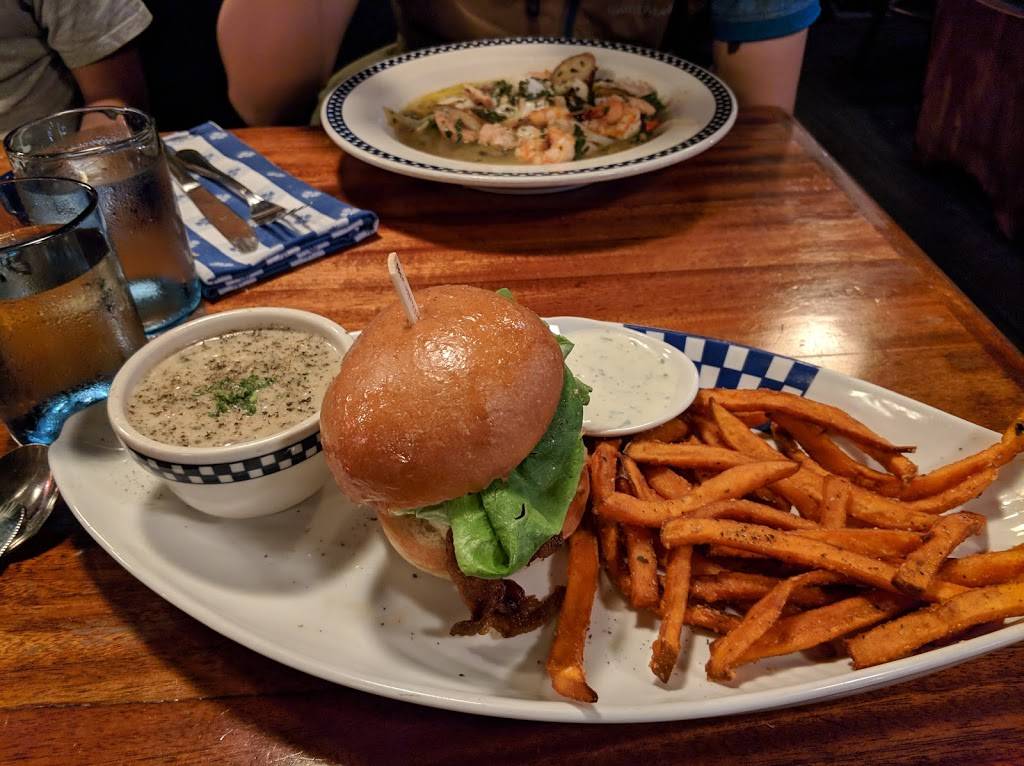 Dukes Seafood | restaurant | 7850 Green Lake Dr N, Seattle, WA 98103, USA | 2065224908 OR +1 206-522-4908