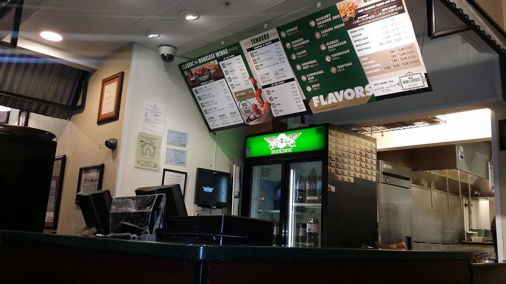 Wingstop | restaurant | 4133 San Pablo Ave, Emeryville, CA 94608, USA | 5104289464 OR +1 510-428-9464