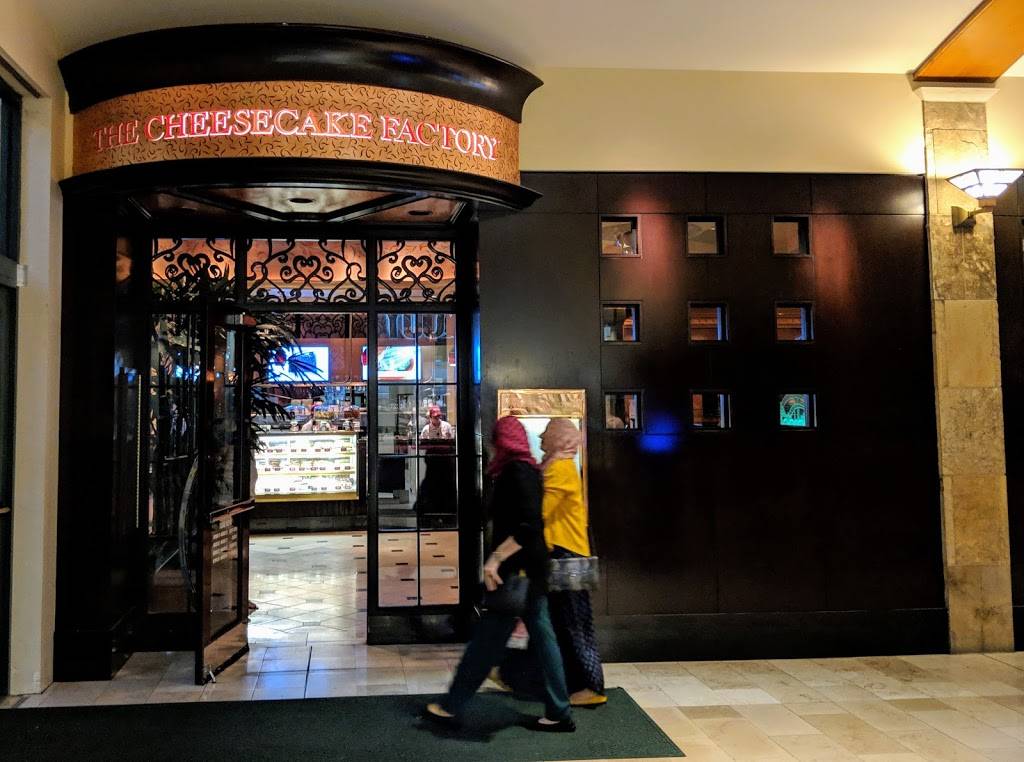 The Cheesecake Factory | restaurant | 8405 Park Meadows Center Dr, Littleton, CO 80124, USA | 3038581111 OR +1 303-858-1111