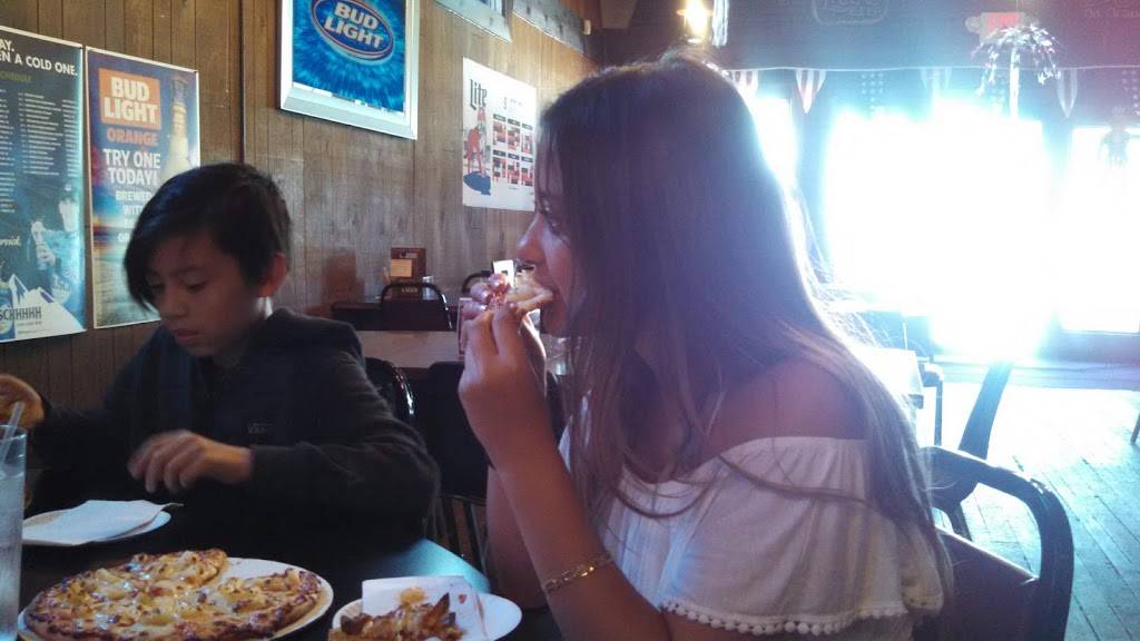 Country Keg | restaurant | 1790 N Walker St, Graytown, OH 43432, USA | 5672369012 OR +1 567-236-9012