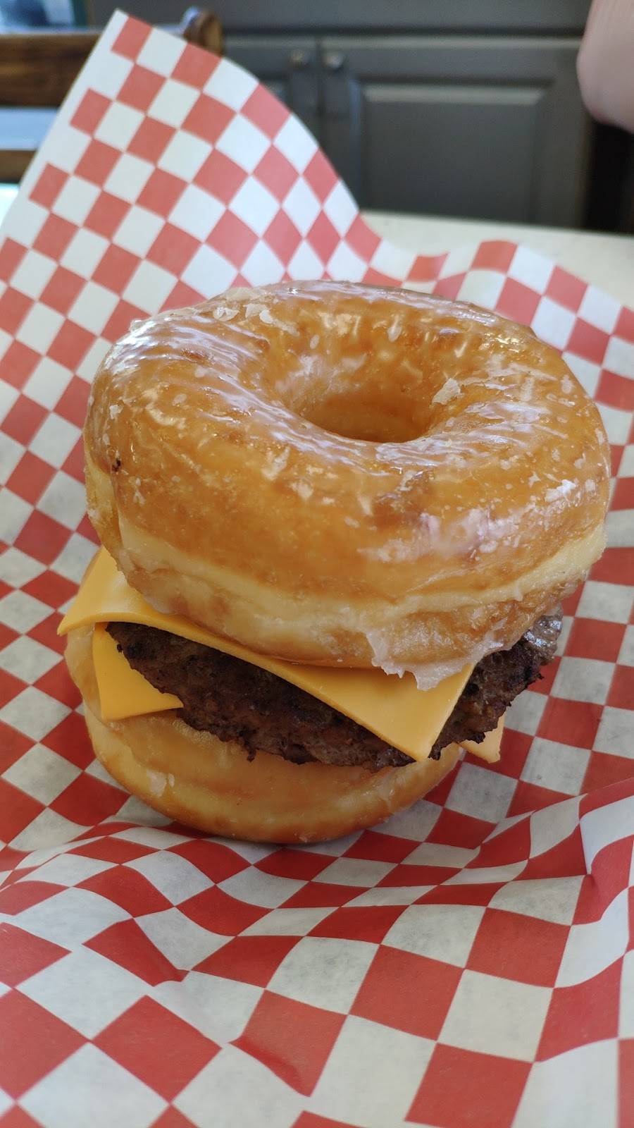 Donuts Fish & Chips | bakery | 44405 Valley Central Way, Lancaster, CA 93536, USA | 6619517934 OR +1 661-951-7934