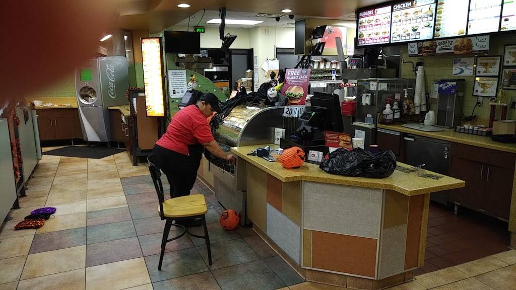 Jack in the Box | restaurant | 18 Wilson Rd, Humble, TX 77338, USA | 2814462398 OR +1 281-446-2398