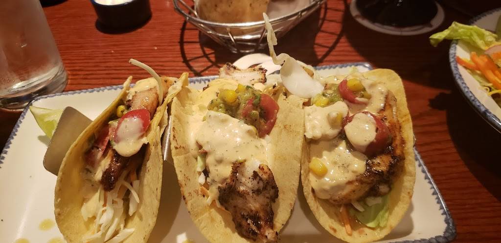 Red Lobster | restaurant | 2625 E Busch Blvd, Tampa, FL 33612, USA | 8139334093 OR +1 813-933-4093