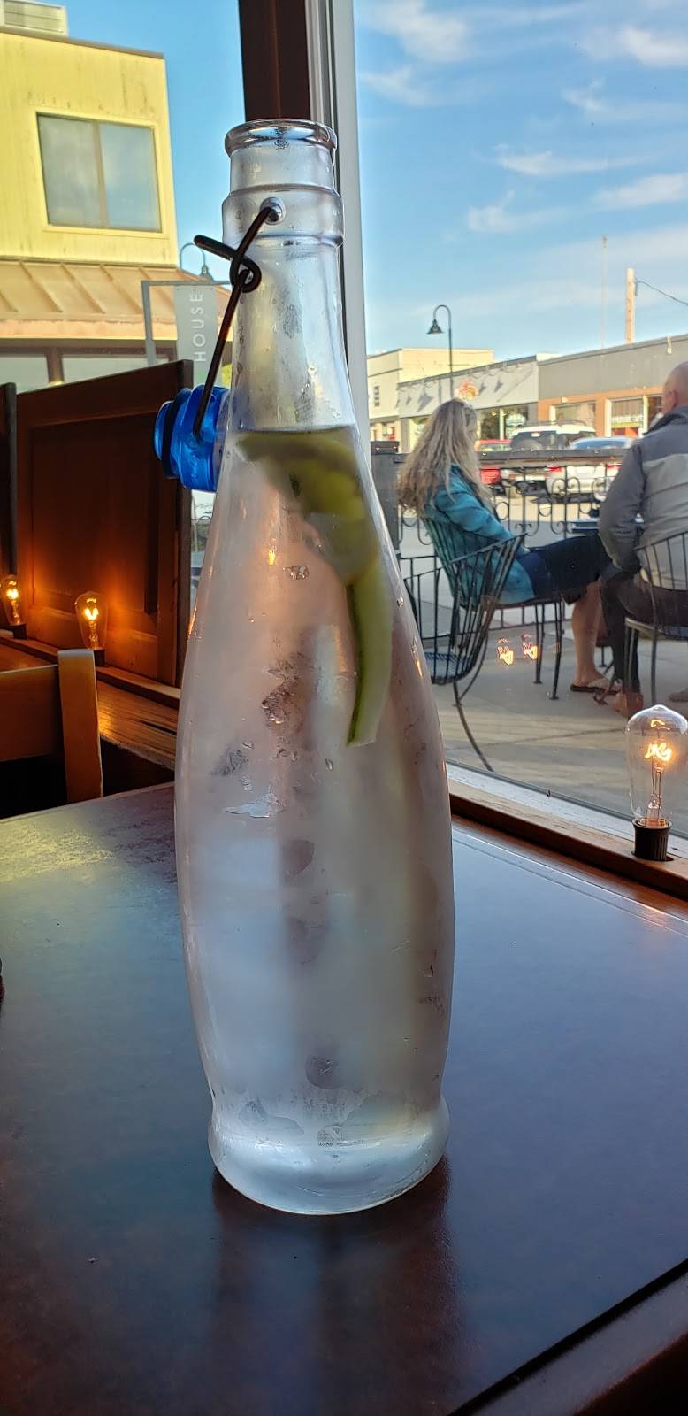 rustica cafe - wine bar - kitchen | restaurant | 670 SE Pioneer Way #102, Oak Harbor, WA 98277, USA | 3606754053 OR +1 360-675-4053