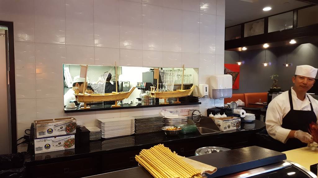 Soosh | restaurant | 1035 Newfield Ave, Stamford, CT 06905, USA | 2036587505 OR +1 203-658-7505