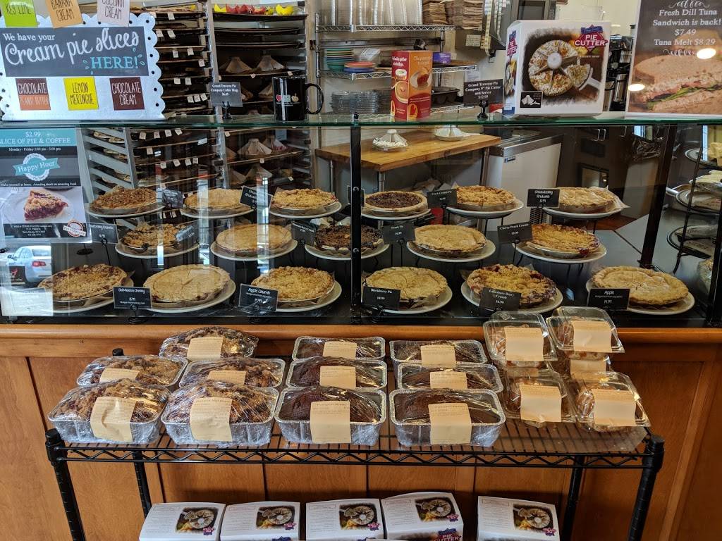 Grand Traverse Pie Company | restaurant | 75 N 3rd St, Terre Haute, IN 47807, USA | 8122351582 OR +1 812-235-1582