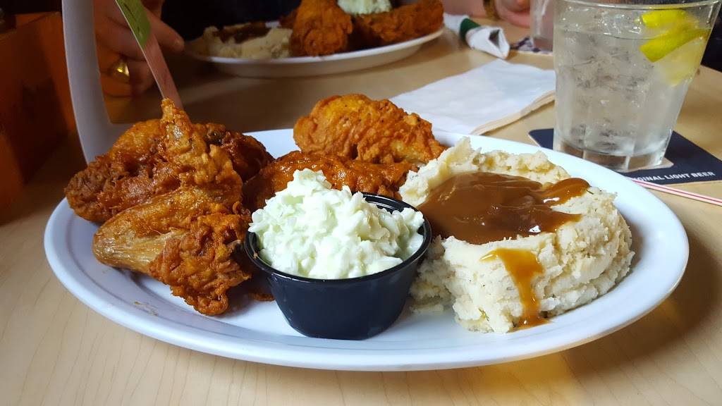 The Hive | restaurant | 609 N New Ballas Rd, Creve Coeur, MO 63141, USA | 3145691769 OR +1 314-569-1769