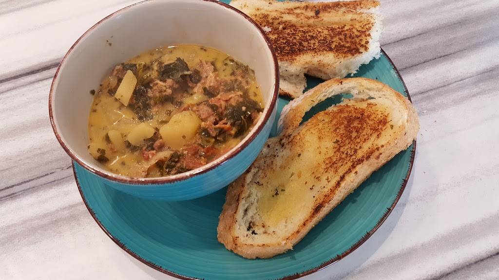 Untamed Chef | restaurant | 7338 N University St, Peoria, IL 61614, USA | 3092310906 OR +1 309-231-0906