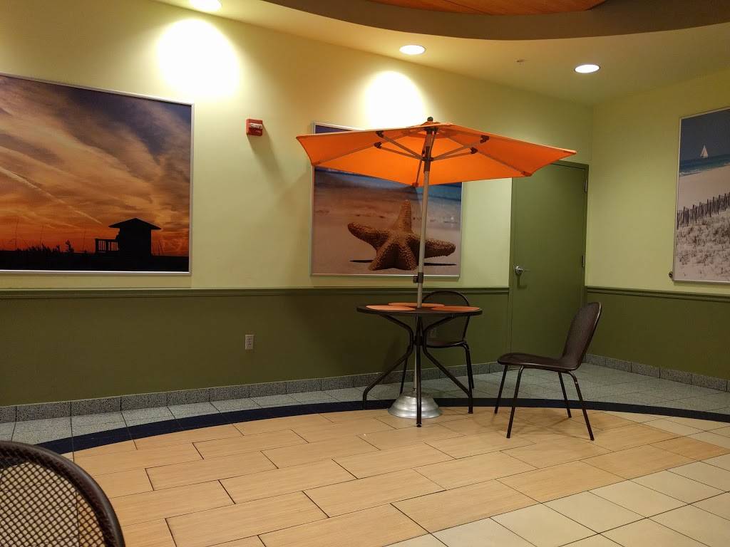 Dunkin | cafe | 6000 Airport Cir, Sarasota, FL 34243, USA | 9413586572 OR +1 941-358-6572