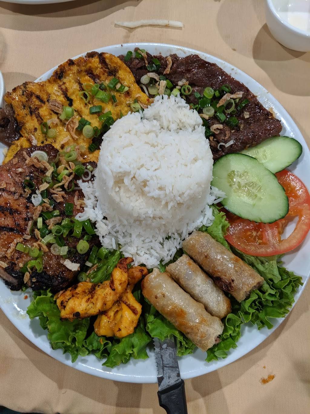 Savory Vietnam Restaurant | restaurant | 2200 W Alameda Ave #44, Denver, CO 80223, USA | 3039752399 OR +1 303-975-2399