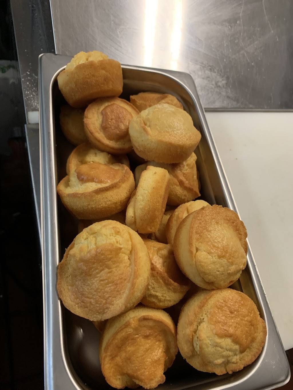 Louis Famous Foods | restaurant | 6471 NW 7th Ave #4308, Miami, FL 33150, USA | 7864016676 OR +1 786-401-6676