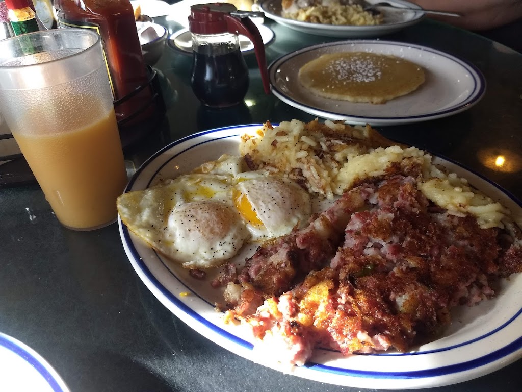 Luxury Diner | restaurant | 1401 W Lincolnway, Cheyenne, WY 82001, USA | 3076351219 OR +1 307-635-1219