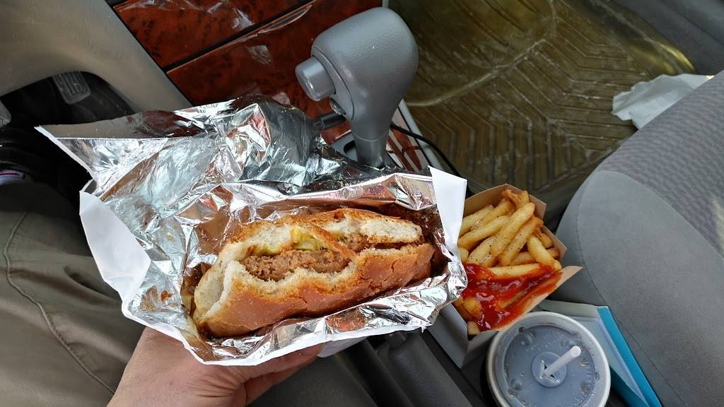 Johnnys Hamburgers | restaurant | 2595 Victoria Park Ave, Scarborough, ON M1T 1A4, Canada | 4164917222 OR +1 416-491-7222