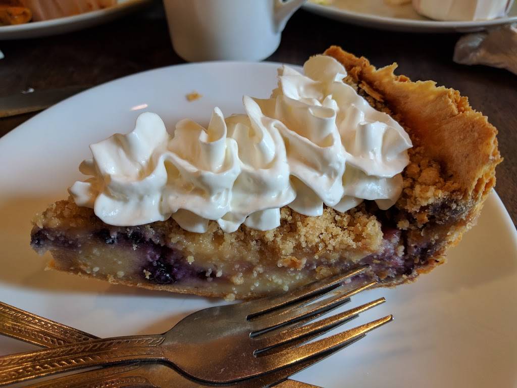 Armens Cafe | restaurant | 224 High St, Southampton, ON N0H 2L0, Canada | 5197973864 OR +1 519-797-3864