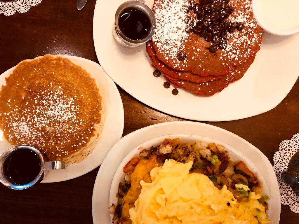 Blueberry Hill Breakfast Cafe | restaurant | 3041 Butterfield Rd, Oak Brook, IL 60523, USA | 6305758401 OR +1 630-575-8401