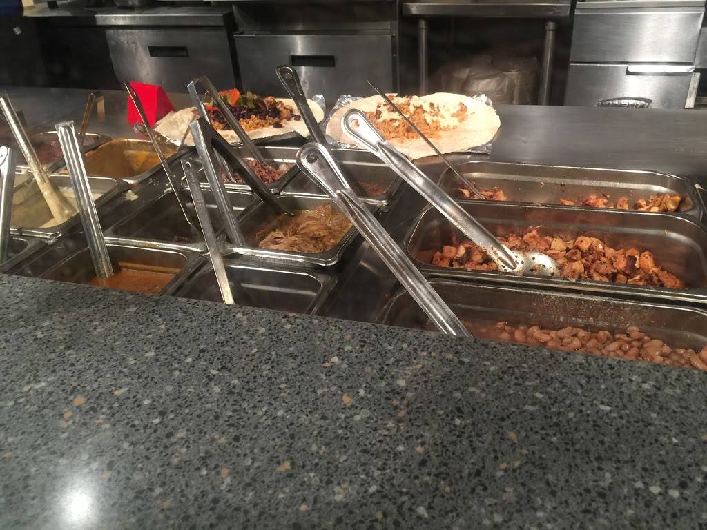 QDOBA Mexican Eats | restaurant | 61-40 188th St, Fresh Meadows, NY 11365, USA | 7184549400 OR +1 718-454-9400