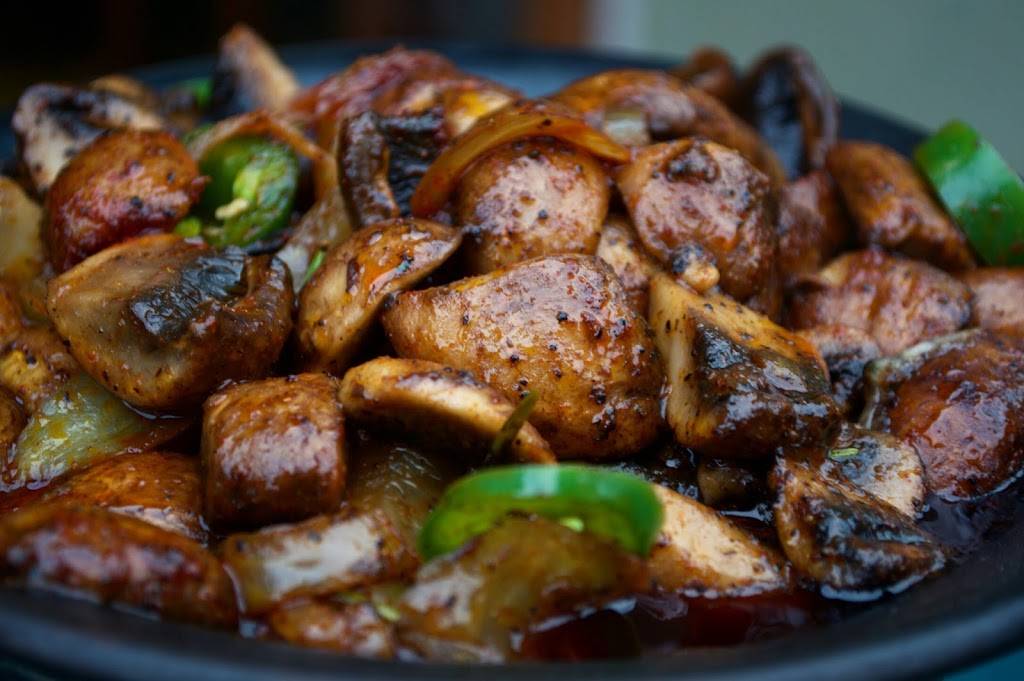 Empress Taytu Ethiopian Restaurant | restaurant | 6125 St Clair Ave, Cleveland, OH 44103, USA | 2163919400 OR +1 216-391-9400