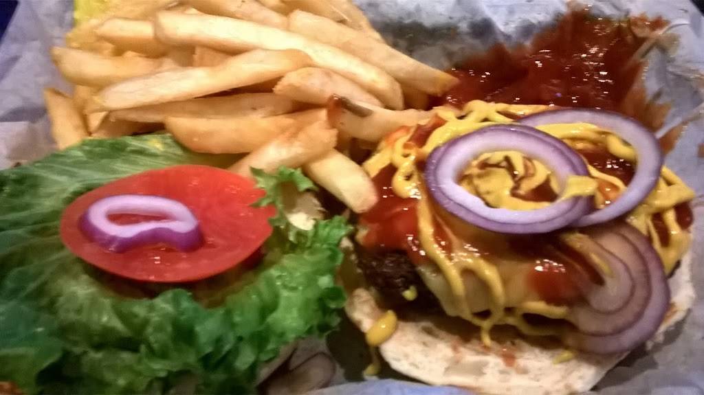 Whistle Stop | restaurant | 395 NE Spanish River Blvd, Boca Raton, FL 33431, USA | 5617507867 OR +1 561-750-7867