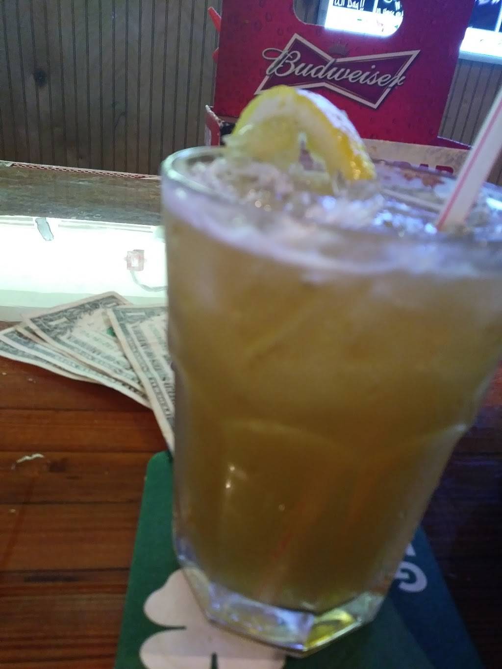 Buds Corner | restaurant | 5750 Columbus Rd NE, Louisville, OH 44641, USA | 3304540235 OR +1 330-454-0235