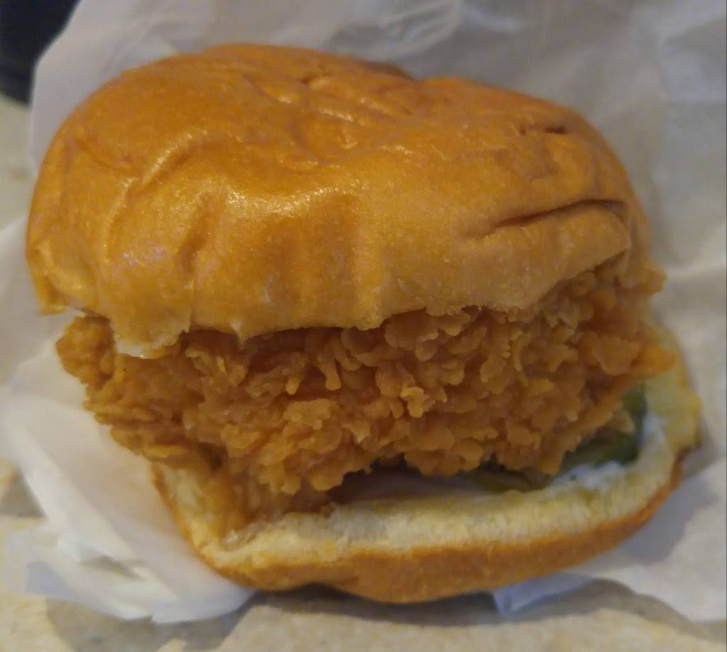 Popeyes Louisiana Kitchen | restaurant | 4946 Hwy 6 N, Houston, TX 77084, USA | 2818591100 OR +1 281-859-1100