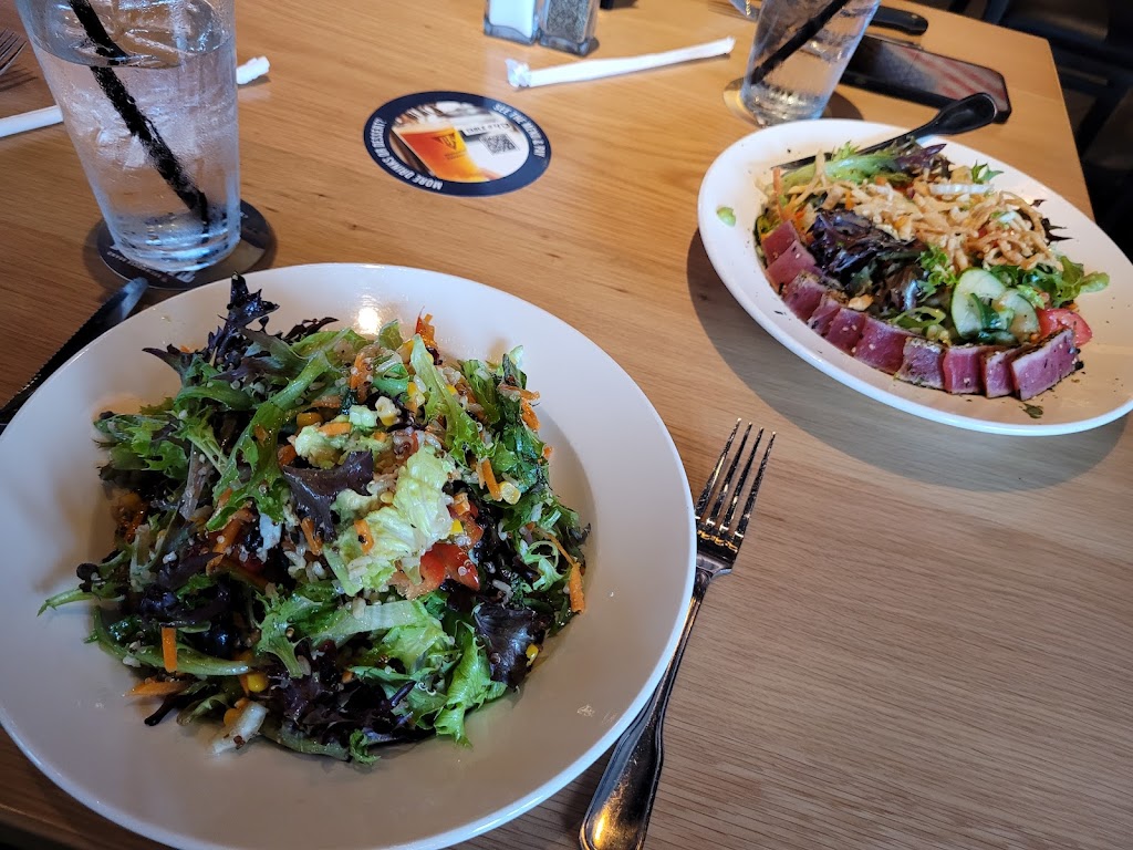 BJs Restaurant & Brewhouse | restaurant | 124 Worcester Rd, Framingham, MA 01702, USA | 7744270020 OR +1 774-427-0020