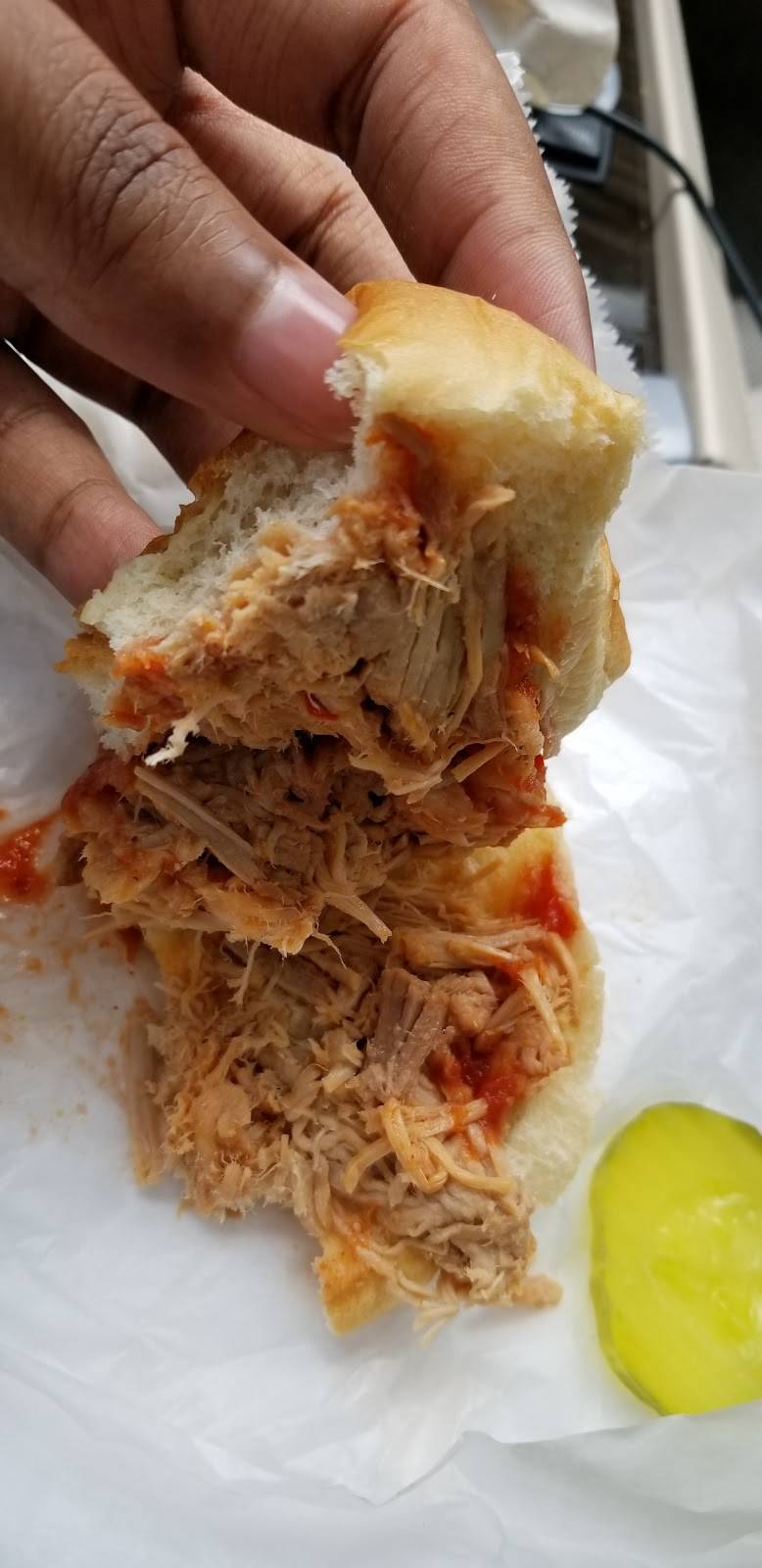 Pippins Barbecue & Catering | restaurant | 40 Sims St, McDonough, GA 30253, USA | 7709572539 OR +1 770-957-2539