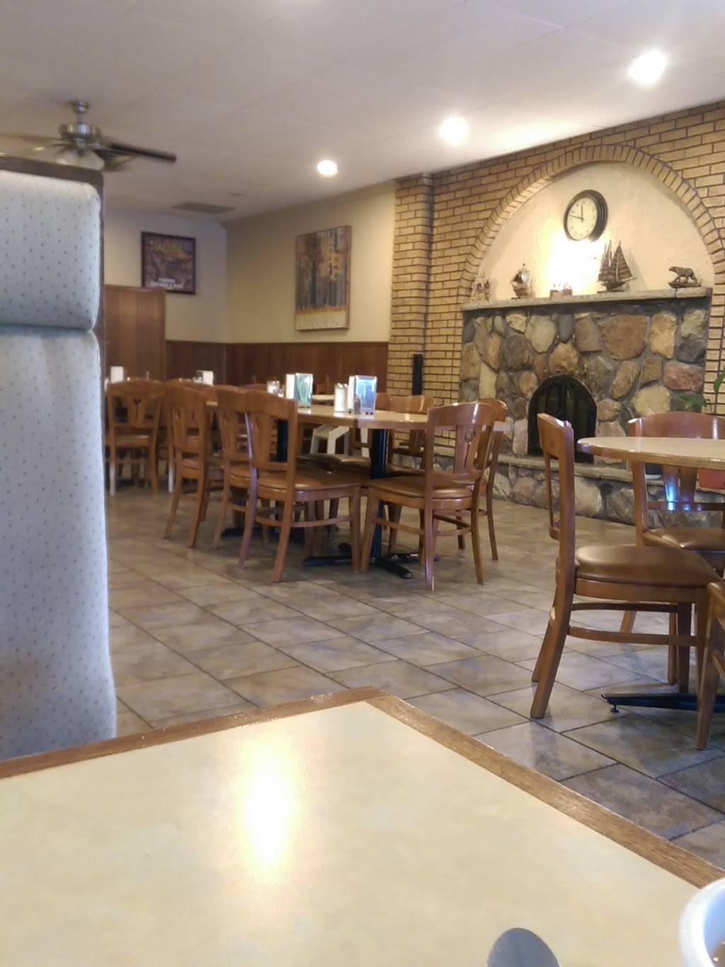 Jacks Family Restaurant | restaurant | 27 Chatham St N, Blenheim, ON N0P 1A0, Canada | 5196765050 OR +1 519-676-5050