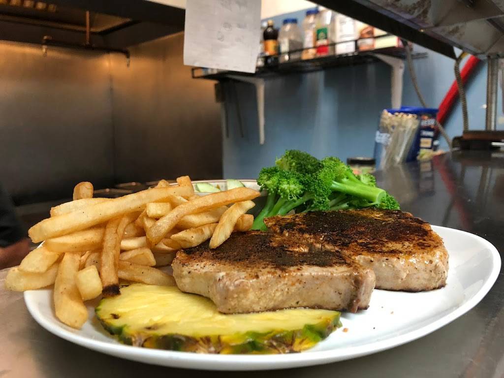 The Lazy Horse Family Restaurant | restaurant | 786 Ocean Trail, Corolla, NC 27927, USA | 2524534644 OR +1 252-453-4644