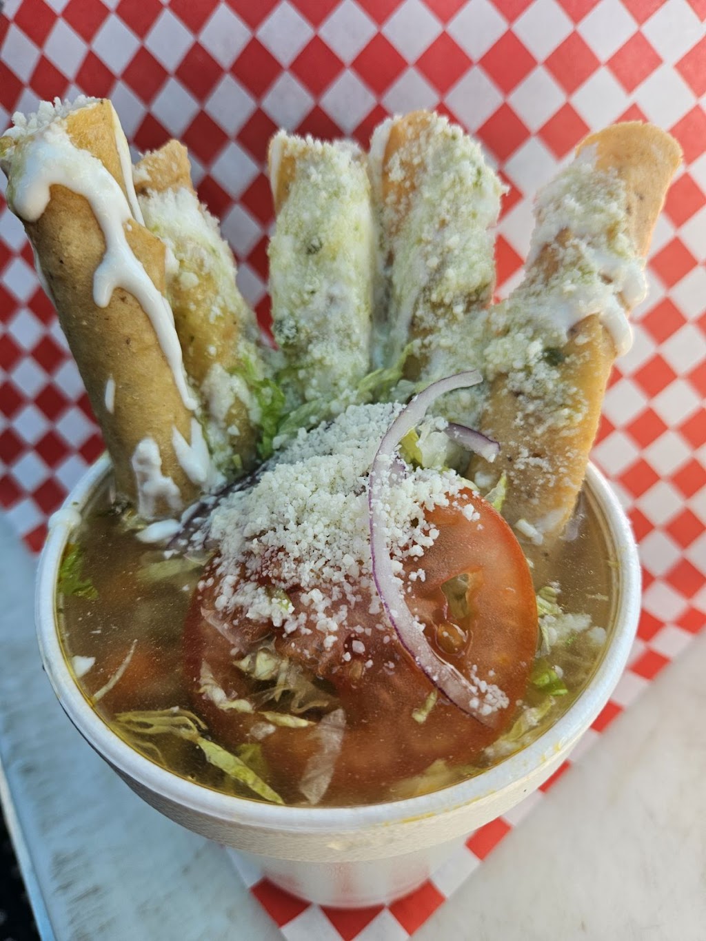 Susis Super Antojitos | restaurant | 12850 Buaro St, Garden Grove, CA 92840, USA | 7146310490 OR +1 714-631-0490