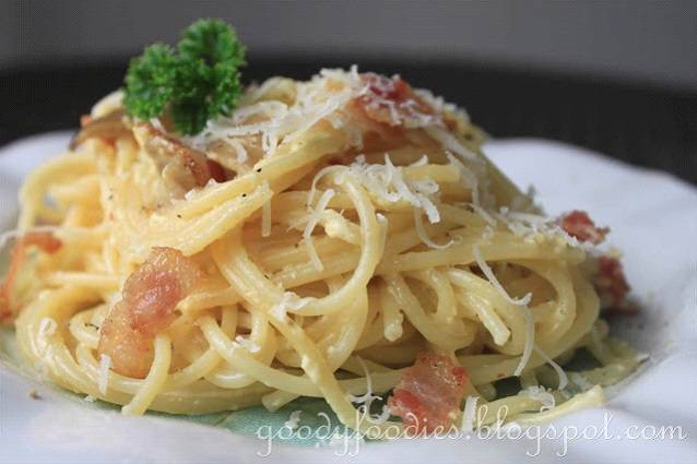 Vonas | restaurant | 9 Willow St, Oswego, NY 13126, USA | 3153438710 OR +1 315-343-8710