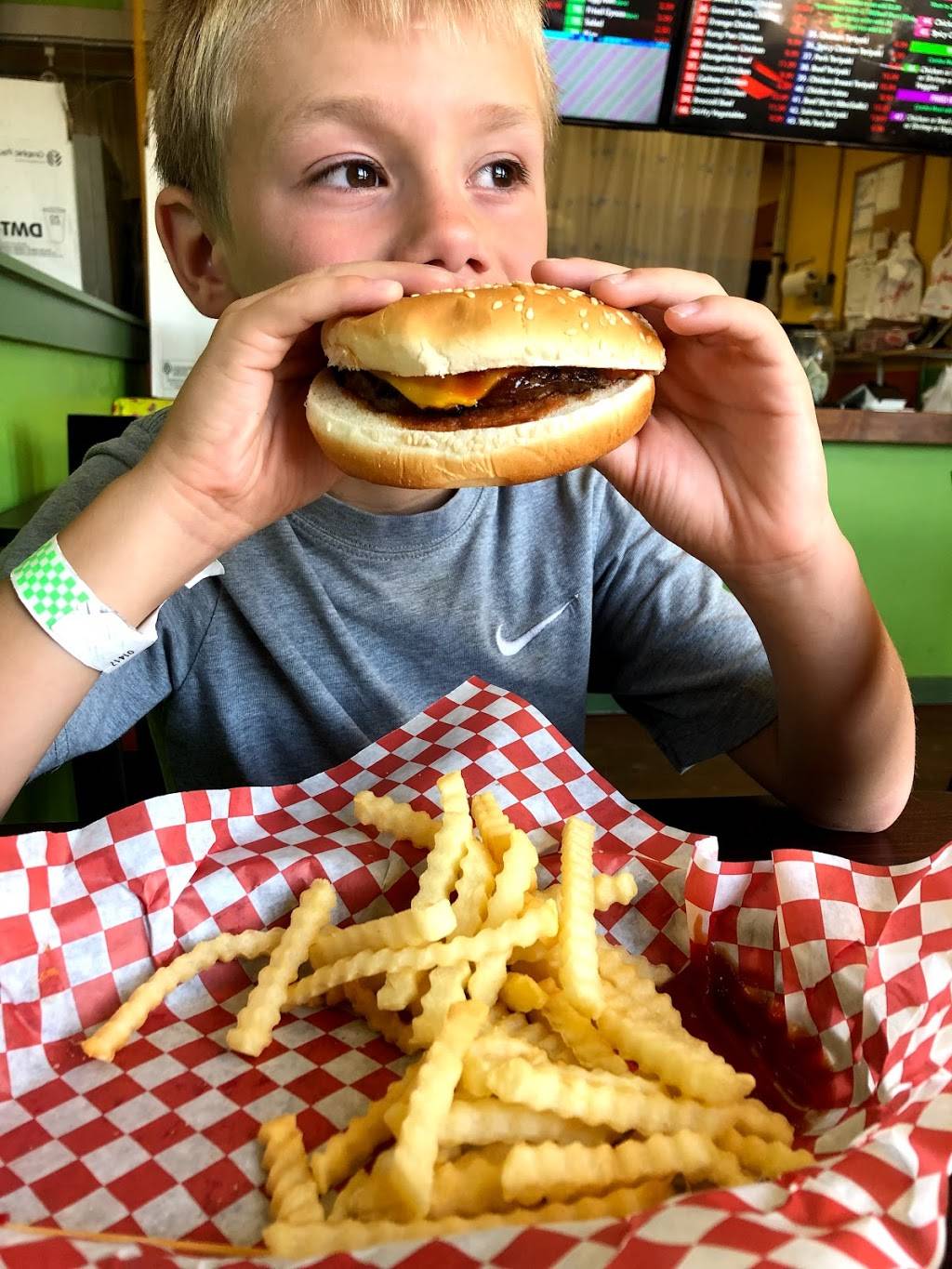 Wanna Teriyaki & Burger | restaurant | 1513 SW Holden St, Seattle, WA 98106, USA | 2064025218 OR +1 206-402-5218