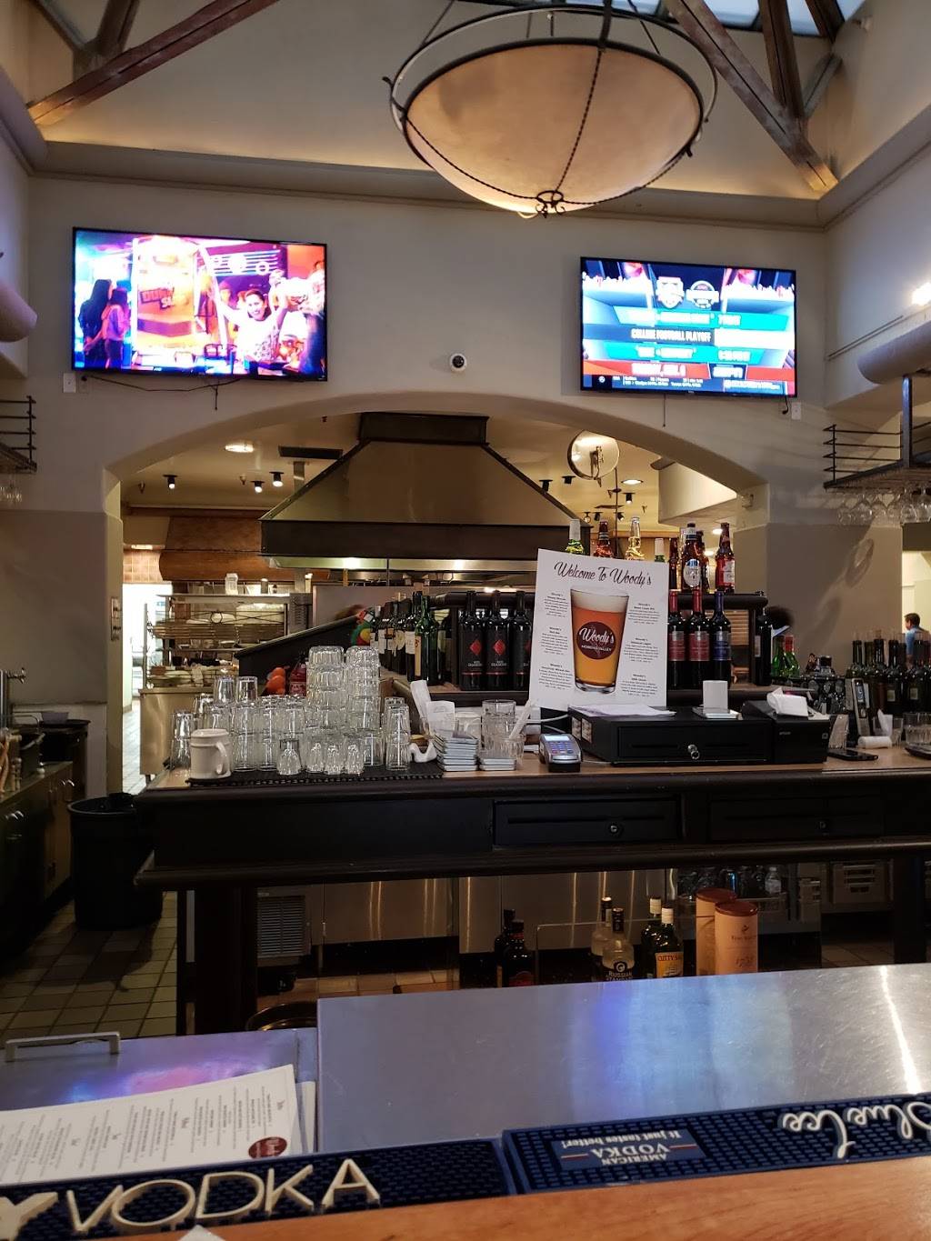 Woodys Moreno Valley | restaurant | 23060 Alessandro Blvd, Moreno Valley, CA 92553, USA | 9514099088 OR +1 951-409-9088