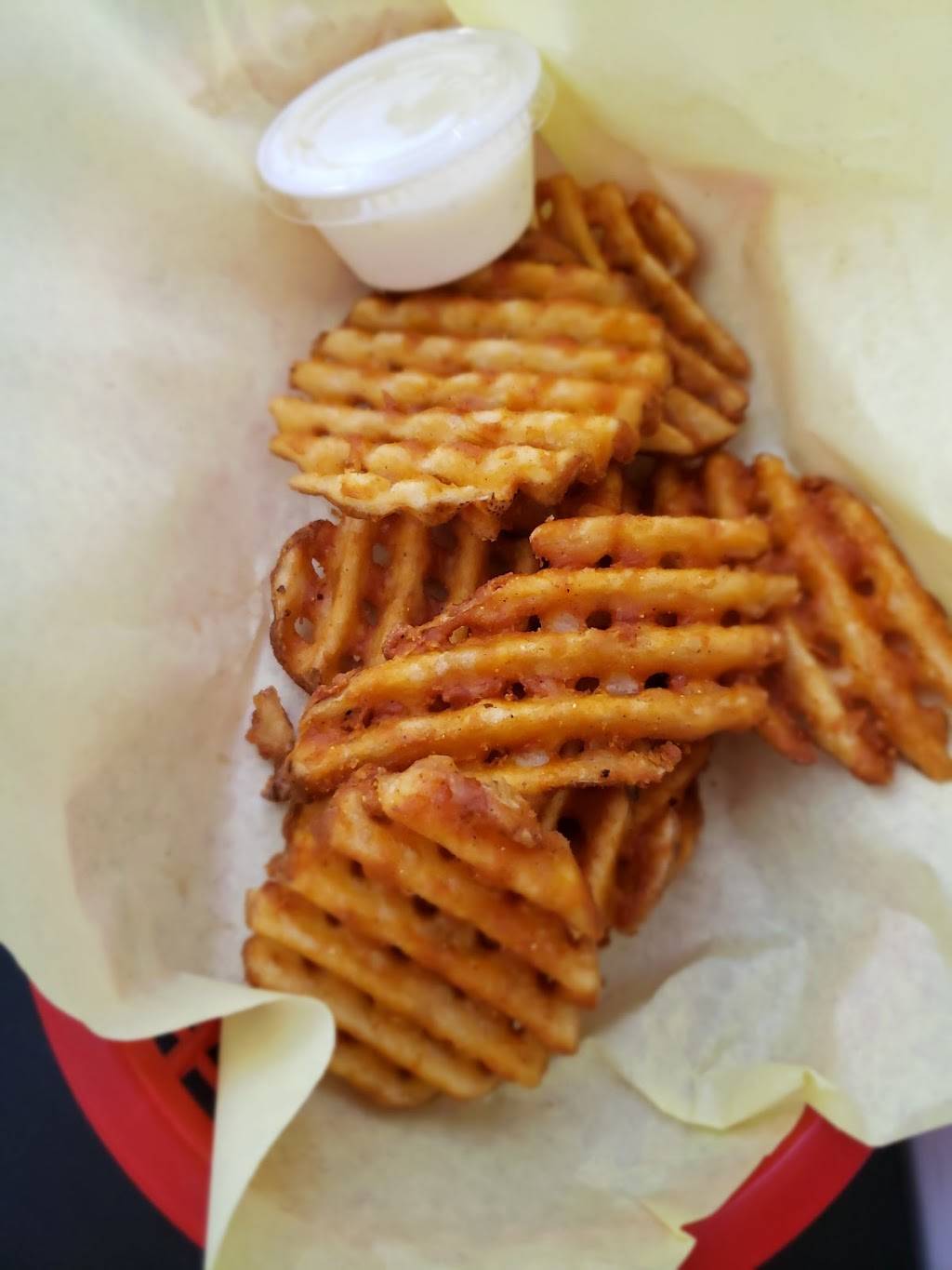 Lulas Neighborhood Grill | restaurant | 4821 Yosemite Blvd, Modesto, CA 95357, USA | 2095260009 OR +1 209-526-0009