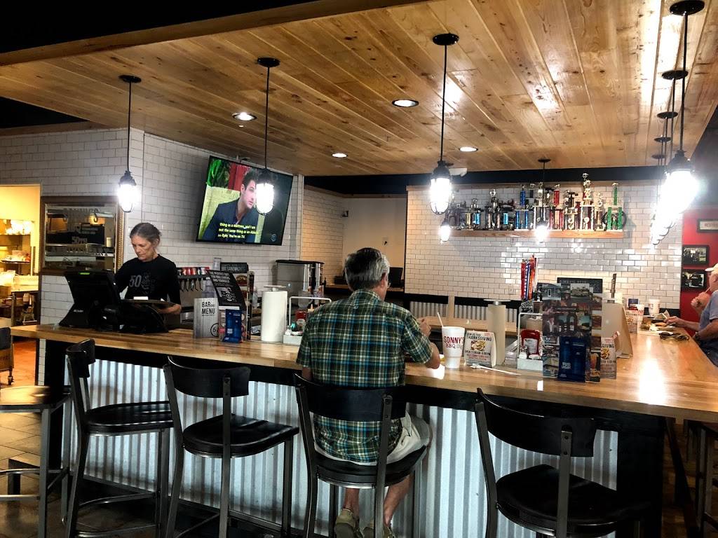 Sonnys BBQ | restaurant | 631 67th St Cir E, Bradenton, FL 34208, USA | 9417466166 OR +1 941-746-6166